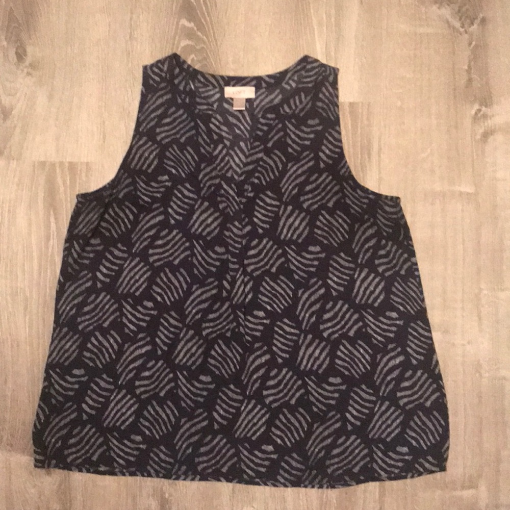 Navy tank top!